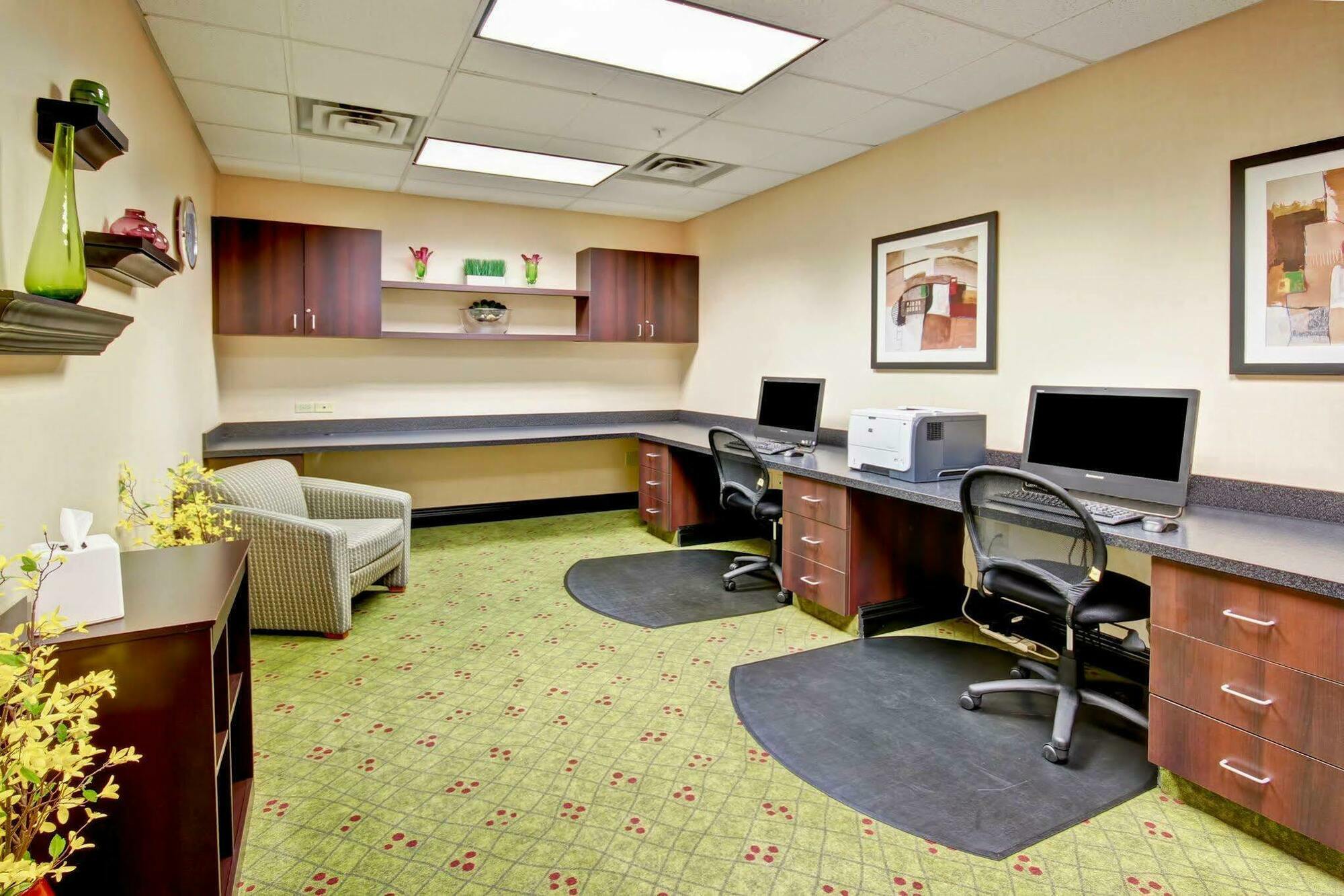 Hampton & Denver-downtown 3*