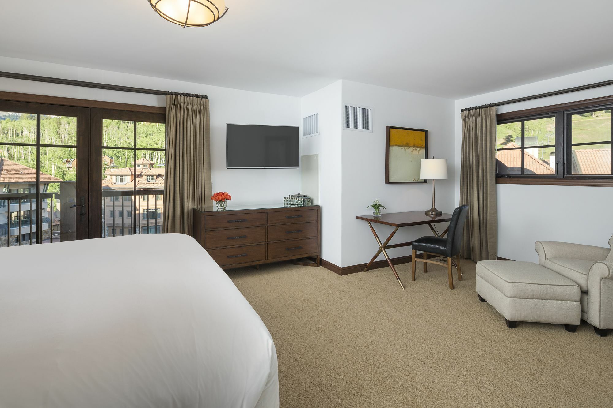 Hotel Madeline And Residences, Collection