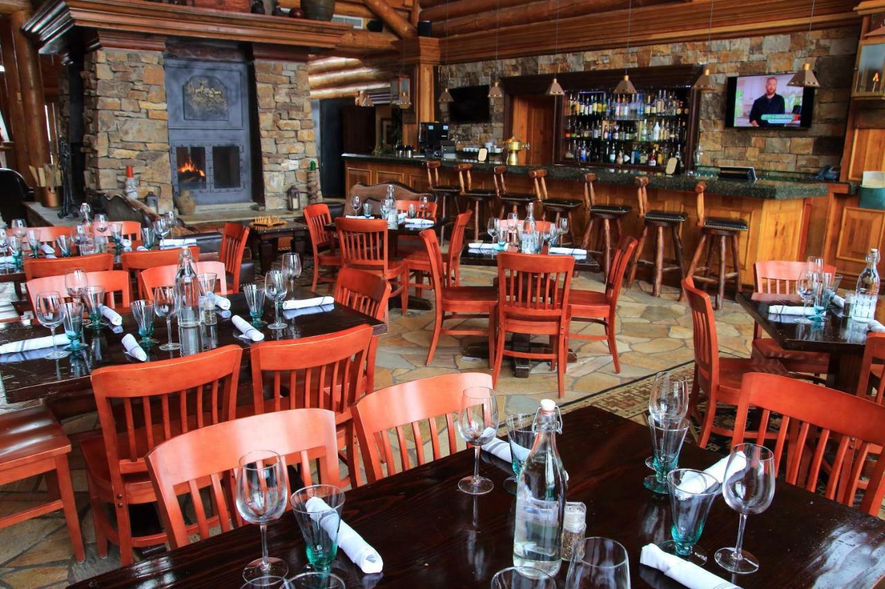 Mountain Lodge *