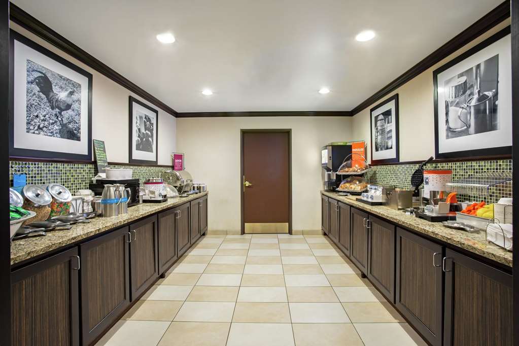 Hotel Spark By Hilton I 25 Central Colorado Springs