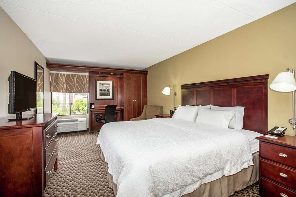 Spark By Hilton I 25 Central Colorado Springs