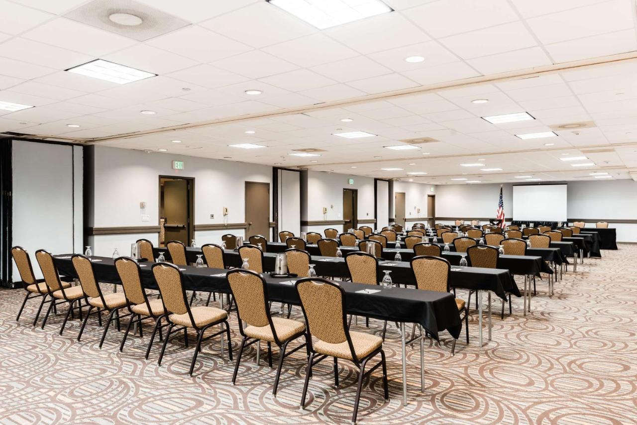 Radisson Denver-aurora