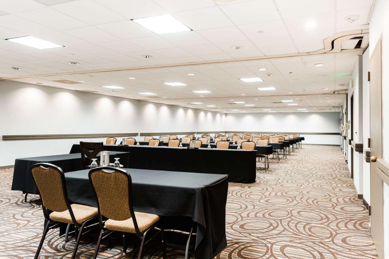 Radisson Denver-aurora