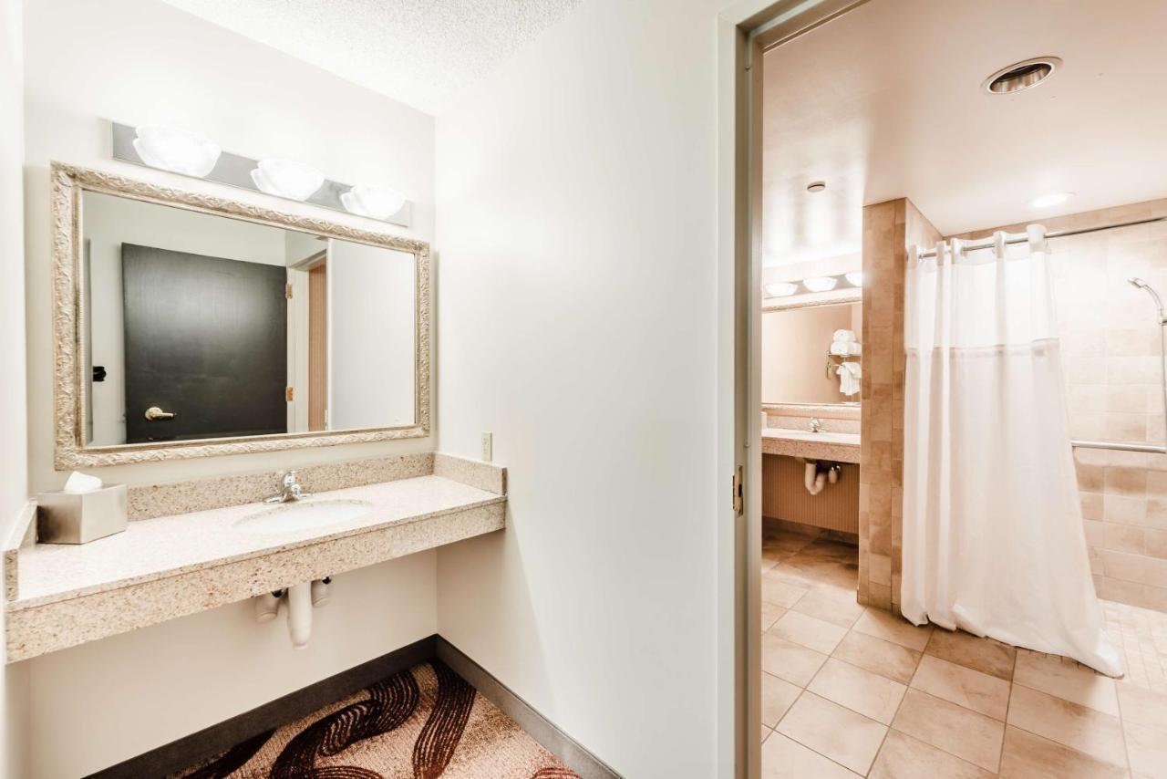 Radisson Denver-aurora