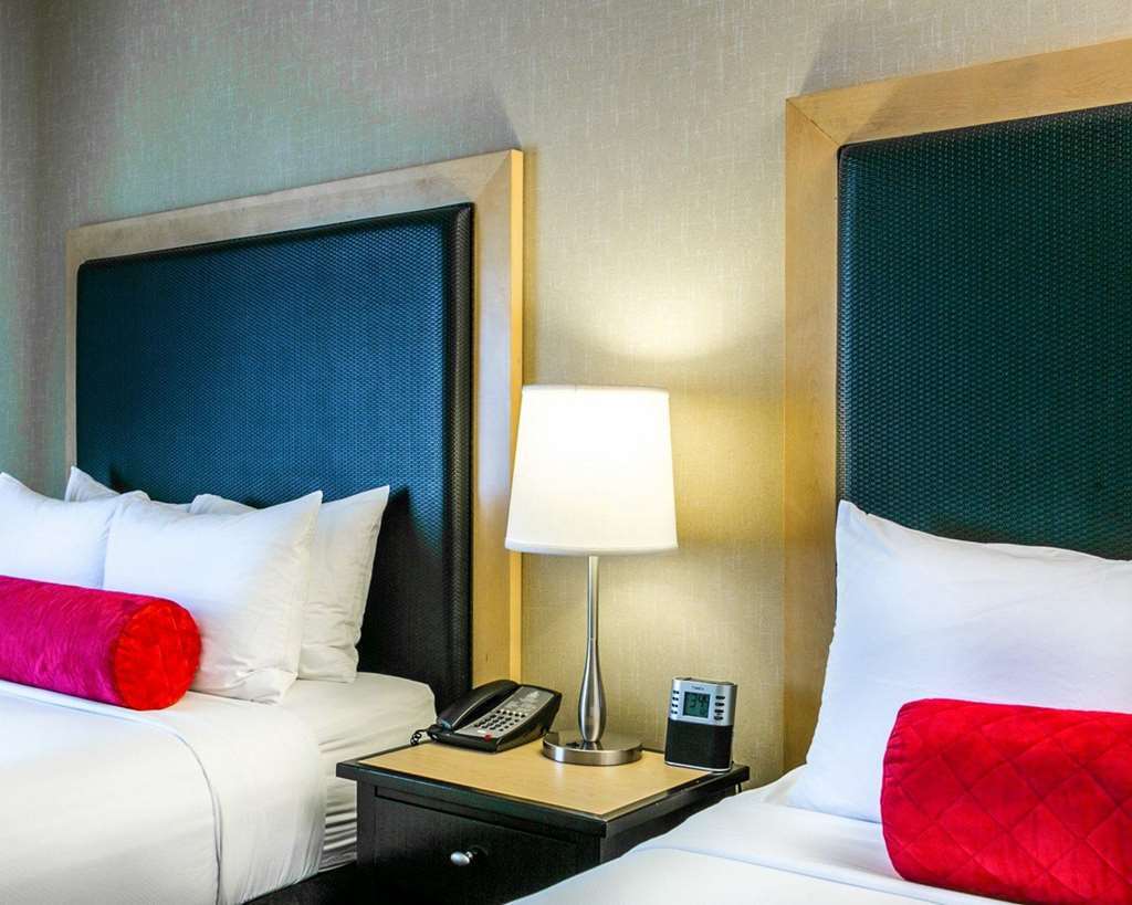 Hotel Cambria Denver International Airport 3*