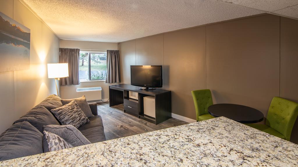 Hotel Expedition At Rocky Mtn National Park (adults Only) 2*