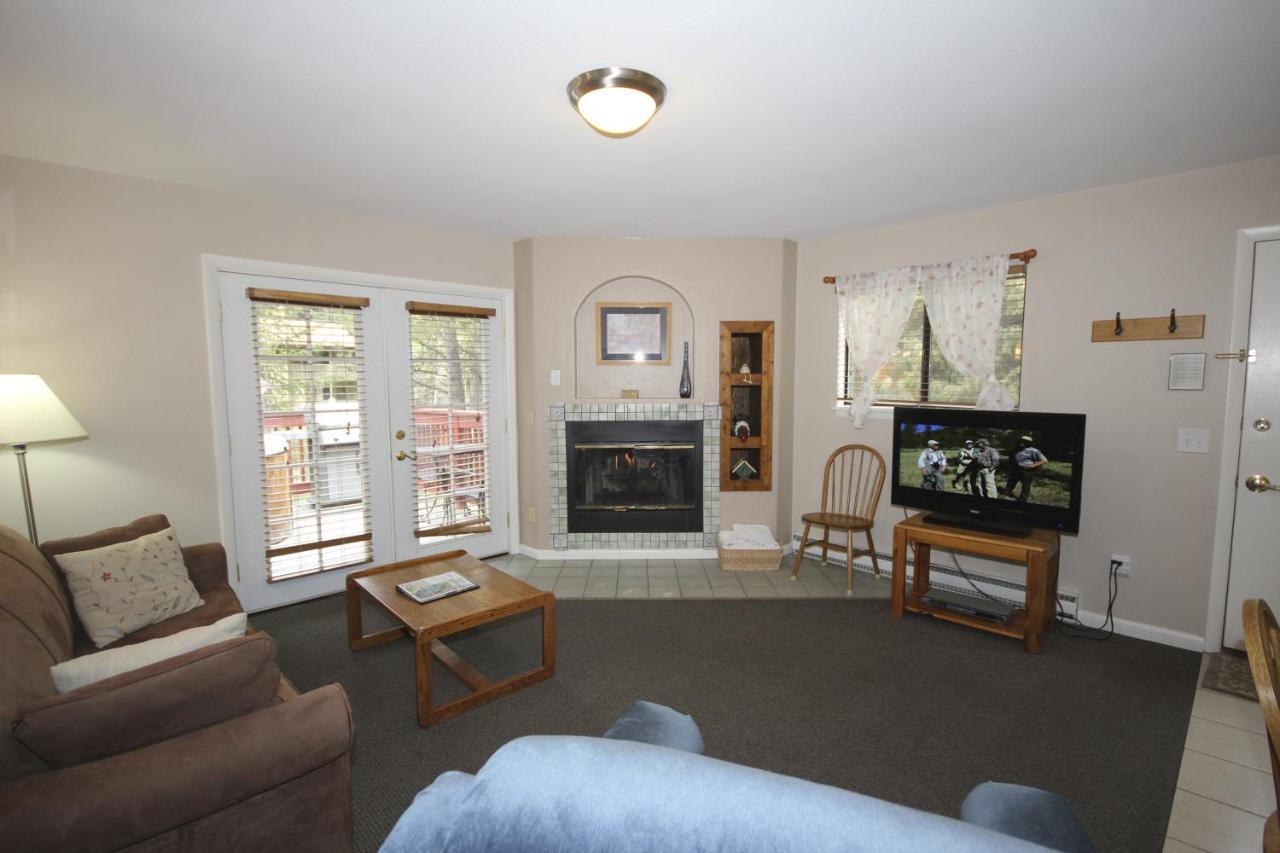 Streamside On Fall River