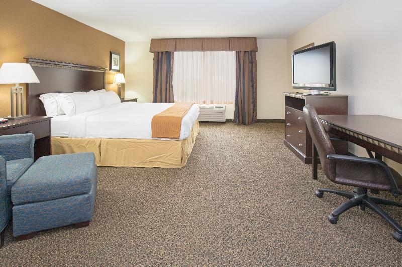 Holiday Express & By Ihg 3* Pueblo