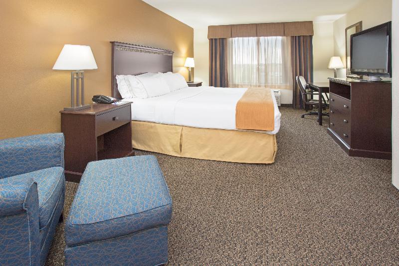 Holiday Express & By Ihg Hotel 3*